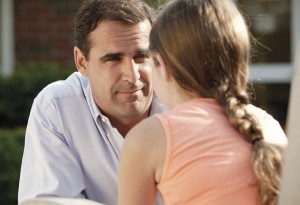 dad-talking-to-daughter1